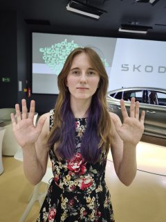 Rovnoprávnost v praxi - autolakýrnice to umí.