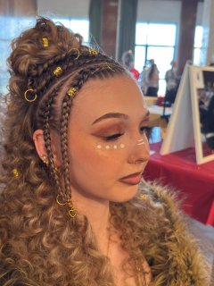 Kadeřnice - od slova kadeř