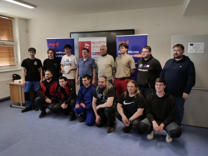 Silnoproudaři ukázali, že mají energii na rozdávání